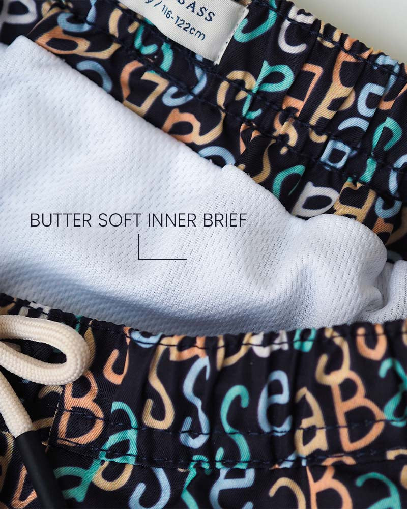 Jungs UV Badeshort Hollywood - Marineblauer Logodruck